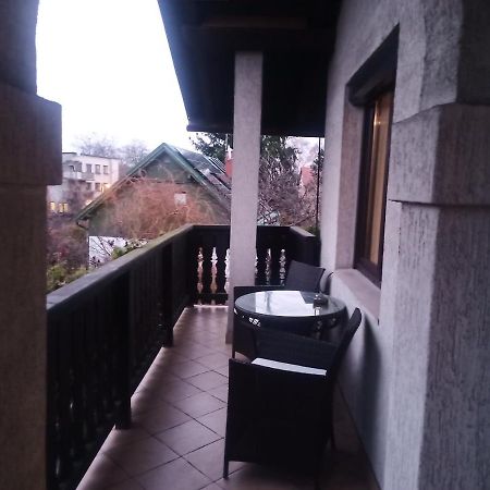 Pokoj W Domu Z Duzym Ogrodem كراكوفيا المظهر الخارجي الصورة