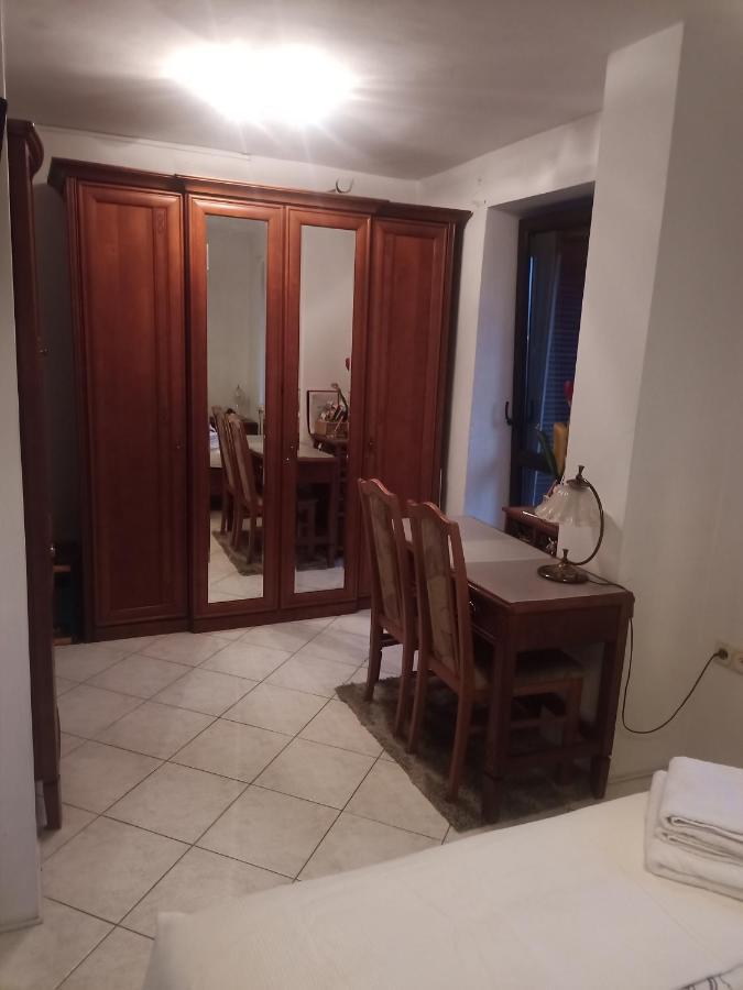 Pokoj W Domu Z Duzym Ogrodem كراكوفيا المظهر الخارجي الصورة
